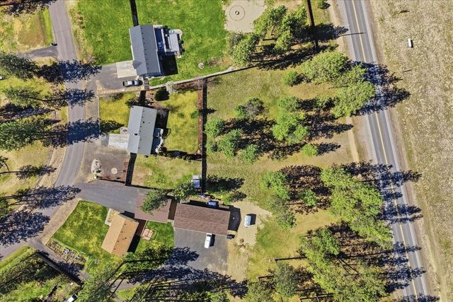 11462 W Tamarac Ln, Nine Mile Falls, WA 99026