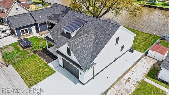 7424 Dyke Road, Clay, MI 48001