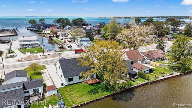 7424 Dyke Road, Clay, MI 48001