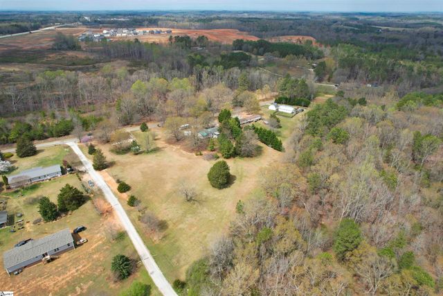 200 Arnold Road, Woodruff, SC 29388