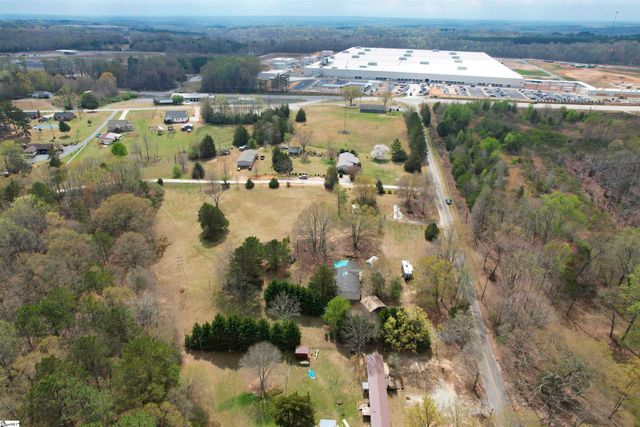 200 Arnold Road, Woodruff, SC 29388
