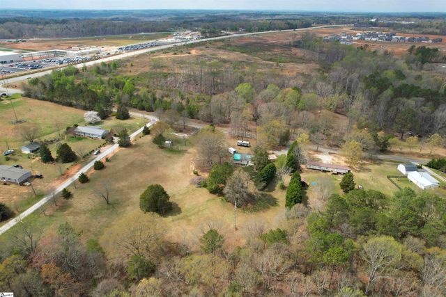 200 Arnold Road, Woodruff, SC 29388