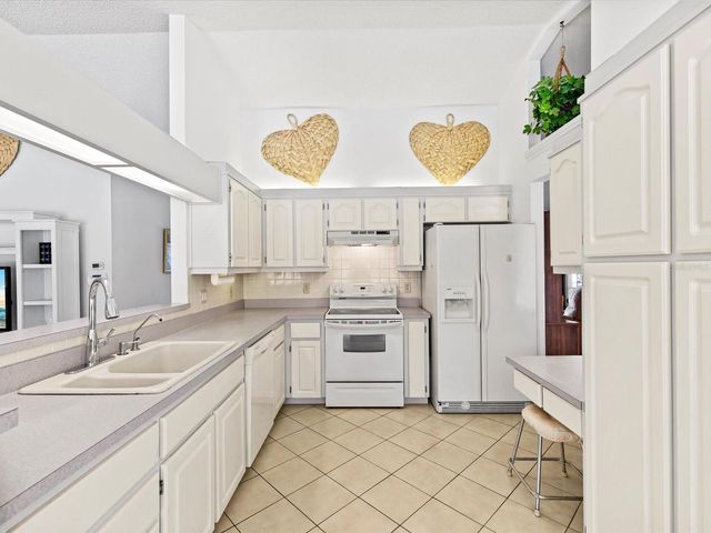 13155 CLOCK TOWER PARKWAY, Hudson, FL 34667