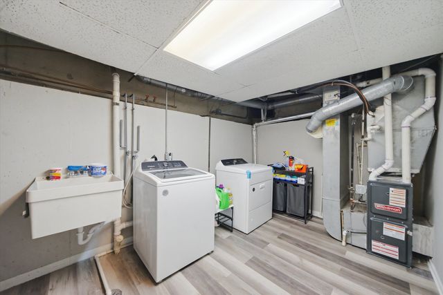 110 Villa Road, Streamwood, IL 60107