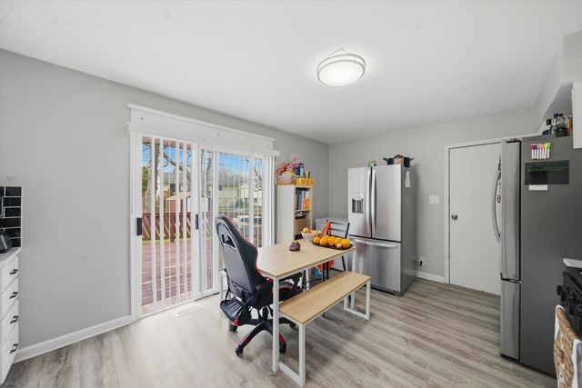 110 Villa Road, Streamwood, IL 60107