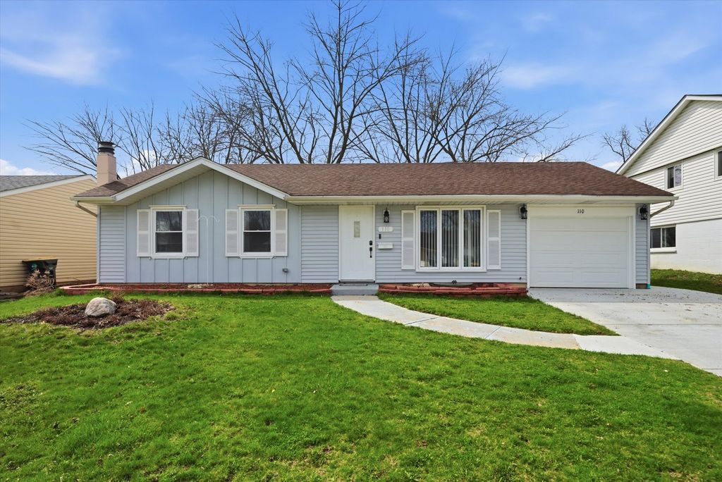 110 Villa Road, Streamwood, IL 60107