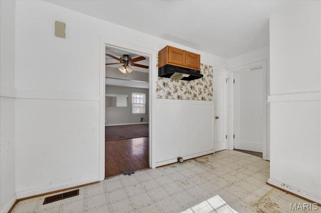 2425 Shirley Avenue, Jennings, MO 63136