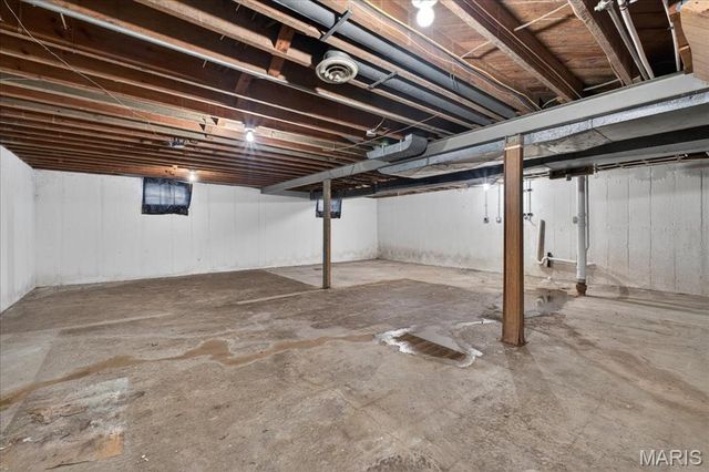 2425 Shirley Avenue, Jennings, MO 63136