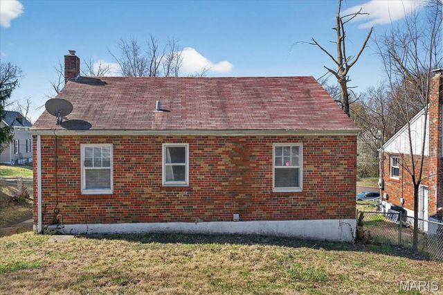 2425 Shirley Avenue, Jennings, MO 63136