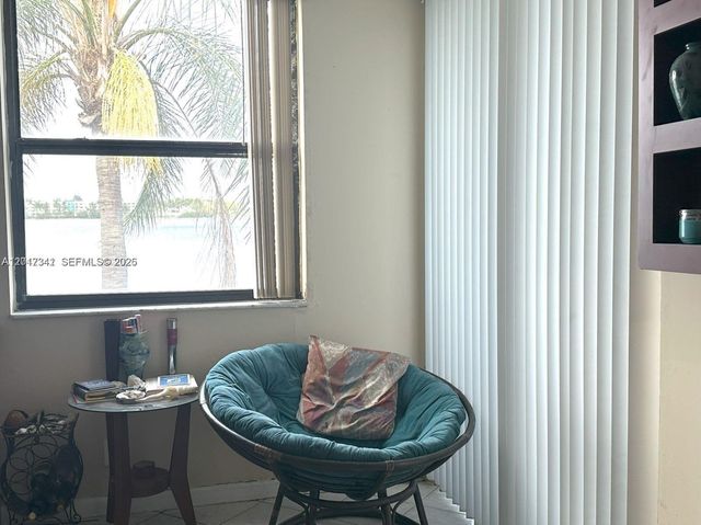 117 Lake Emerald Dr 308, Oakland Park, FL 33309