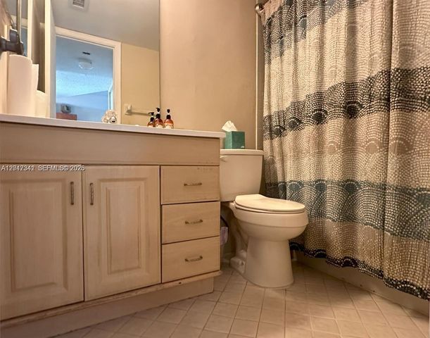 117 Lake Emerald Dr 308, Oakland Park, FL 33309