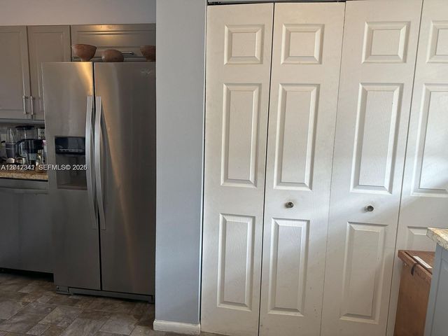 117 Lake Emerald Dr 308, Oakland Park, FL 33309