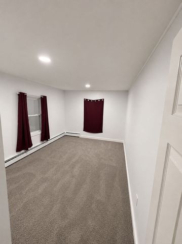 39 Willard 1, Ayer, MA 01432