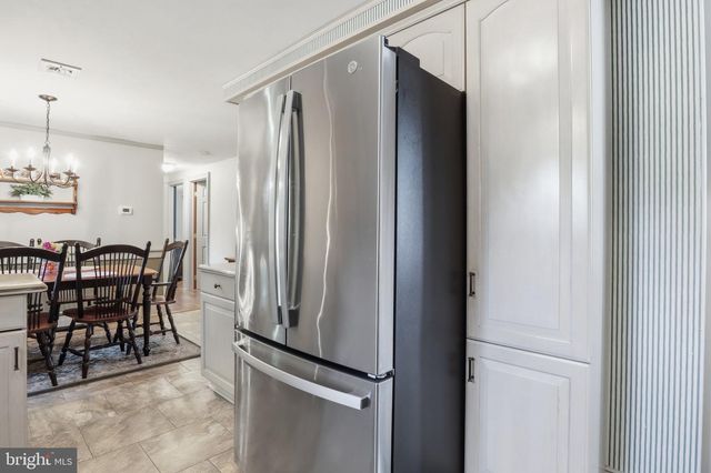 2381 RIDGE RD, Glenville, PA 17329