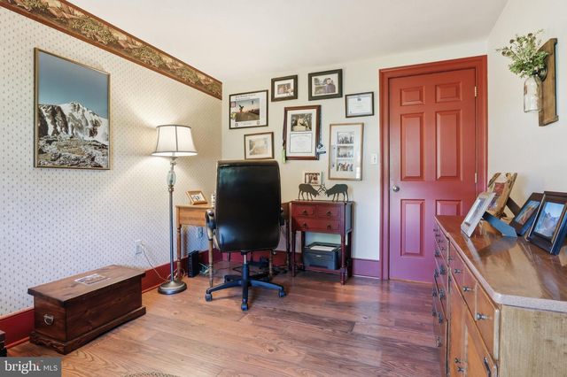 2381 RIDGE RD, Glenville, PA 17329