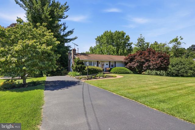 2381 RIDGE RD, Glenville, PA 17329