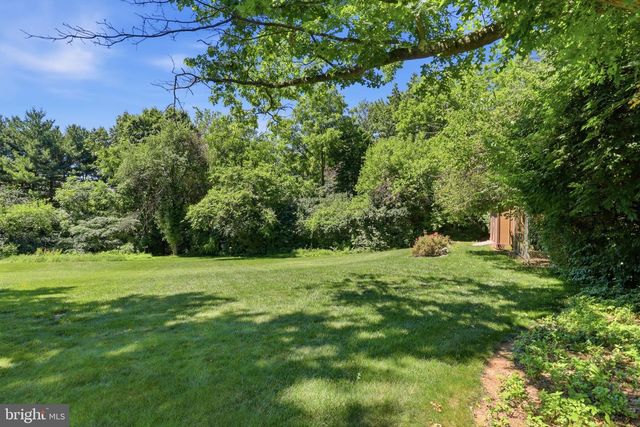 2381 RIDGE RD, Glenville, PA 17329