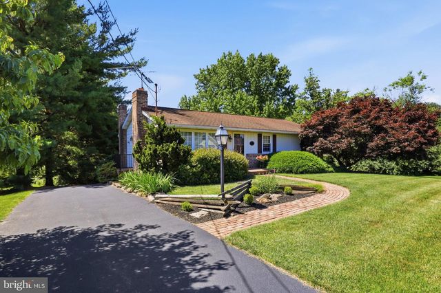 2381 RIDGE RD, Glenville, PA 17329