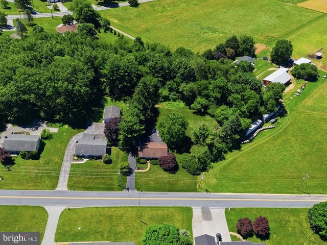 2381 RIDGE RD, Glenville, PA 17329