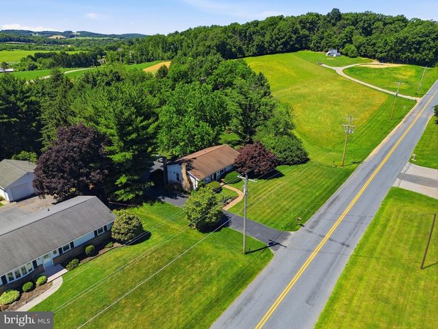 2381 RIDGE RD, Glenville, PA 17329