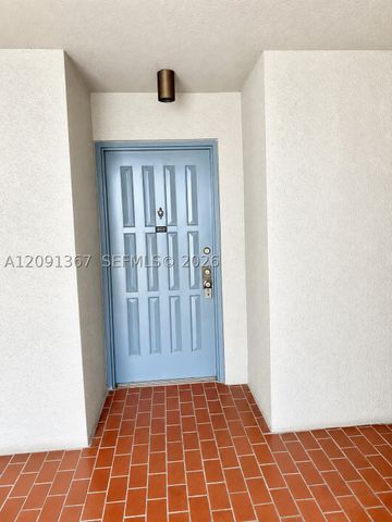 13255 SW 88th Ln 402-CS, Miami, FL 33186
