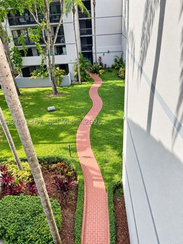 13255 SW 88th Ln 402-CS, Miami, FL 33186