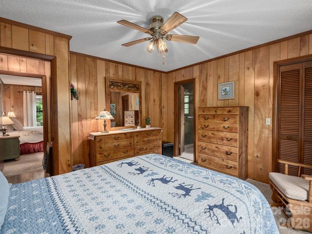85 Hillcrest Road, Maggie Valley, NC 28751