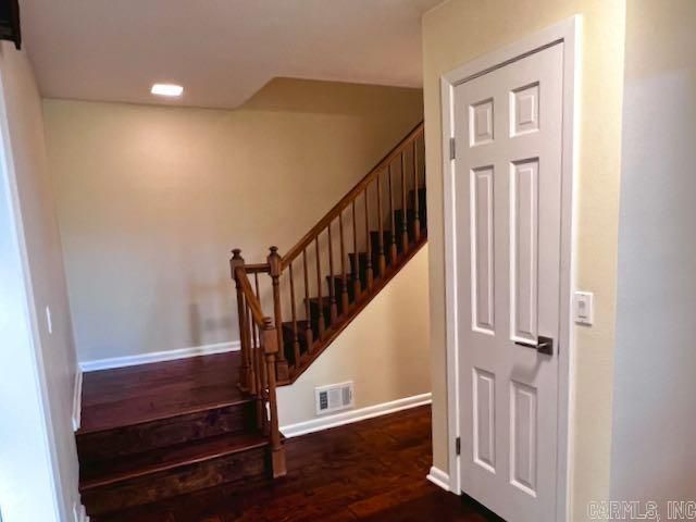 18 S Badalona Drive, Hot Springs Village, AR 71909
