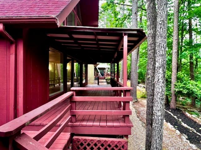 18 S Badalona Drive, Hot Springs Village, AR 71909