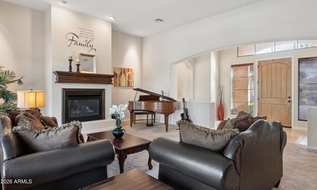 Image 10 of property listing at 1708 W Parnell Drive, Phoenix, AZ 85085