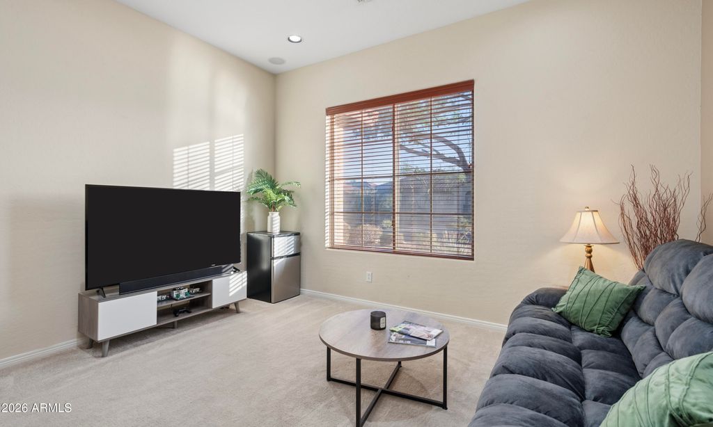 Image 28 of property listing at 1708 W Parnell Drive, Phoenix, AZ 85085
