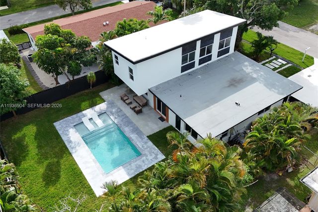 3056 NE 14th Ave, Oakland Park, FL 33334