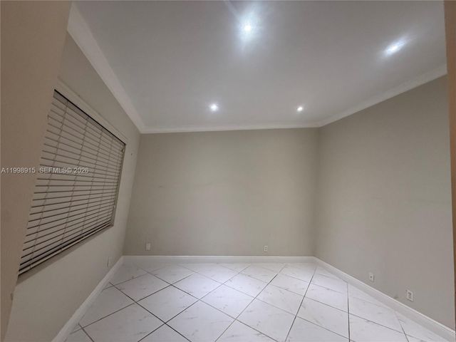 17268 NW 60th Ct, Hialeah, FL 33015