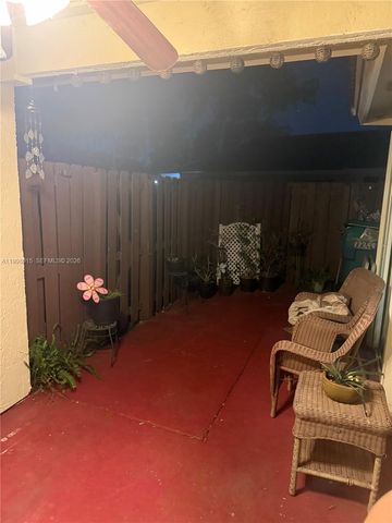 17268 NW 60th Ct, Hialeah, FL 33015