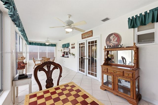 7221 NW 10th Ct, Plantation, FL 33313