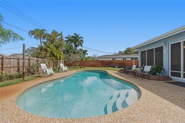 7221 NW 10th Ct, Plantation, FL 33313