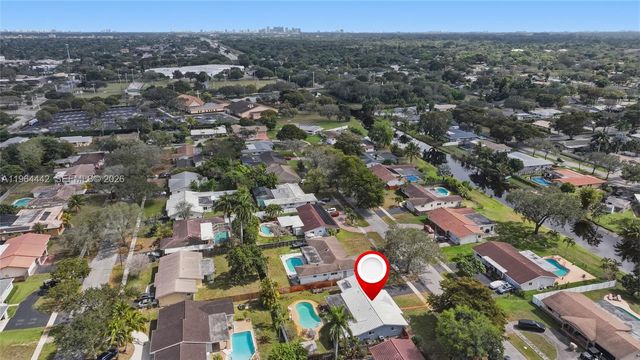 7221 NW 10th Ct, Plantation, FL 33313