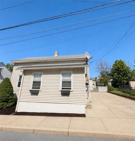 1119 Furnace Street, Hellertown Boro, PA 18055