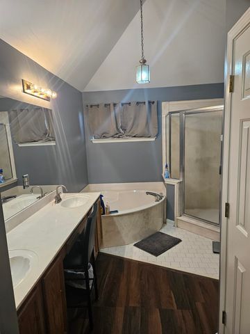 1382 EXBURY DR, Cordova, TN 38018