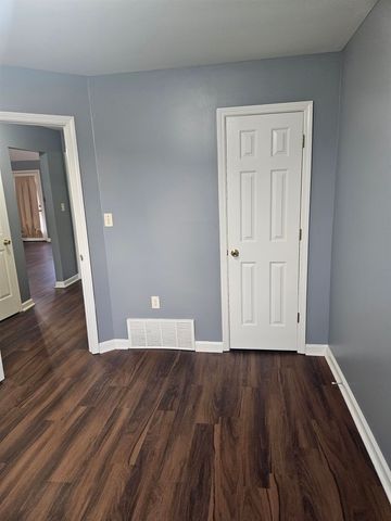 1382 EXBURY DR, Cordova, TN 38018