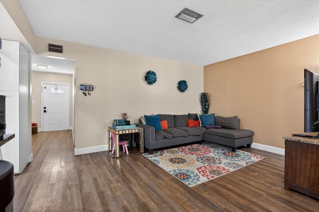 6701 NW 20th Street, Margate, FL 33063