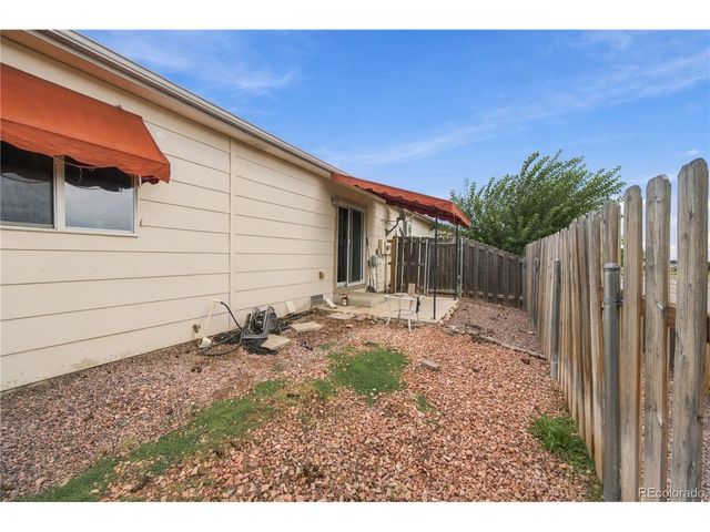 1324 Silver Hawk Ct, Pueblo, CO 81008