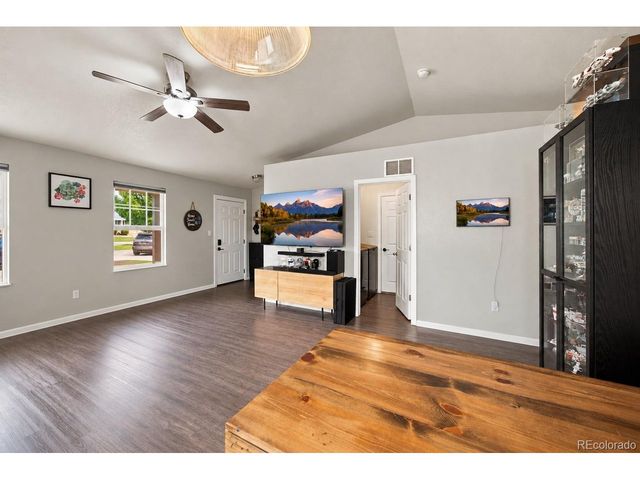 1324 Silver Hawk Ct, Pueblo, CO 81008