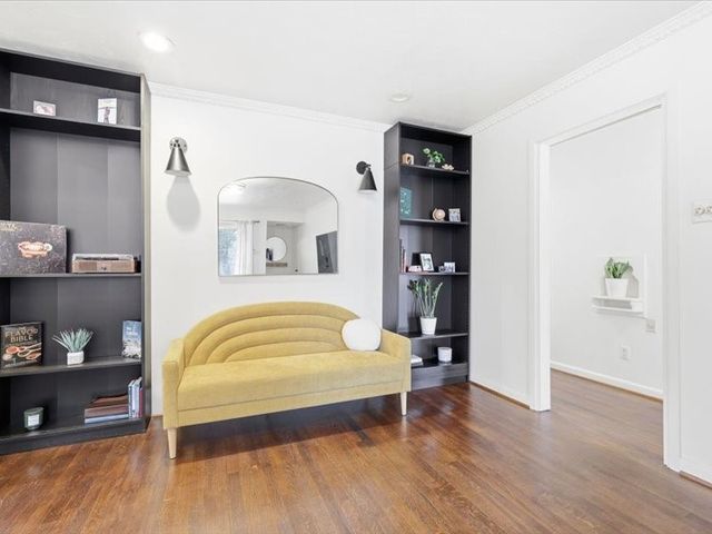 2330 Peavy Place, Dallas, TX 75228