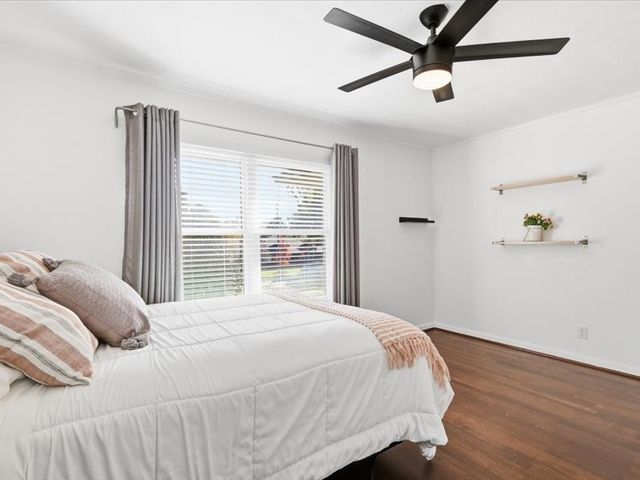 2330 Peavy Place, Dallas, TX 75228