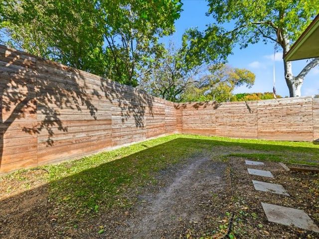 2330 Peavy Place, Dallas, TX 75228