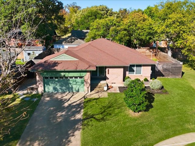 2330 Peavy Place, Dallas, TX 75228