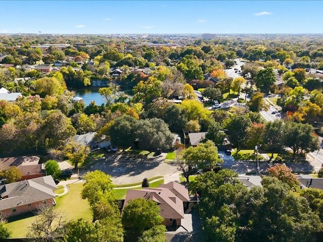 2330 Peavy Place, Dallas, TX 75228