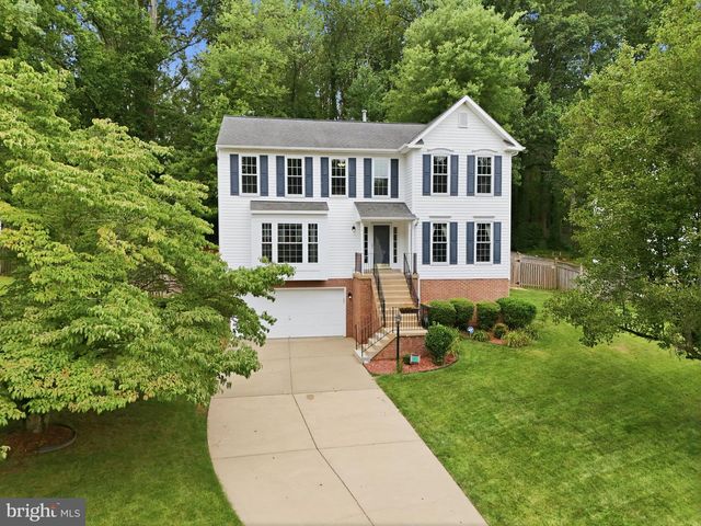 4917 FRISHMAN CT, Woodbridge, VA 22193