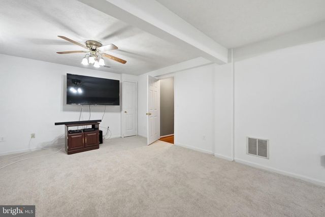 4917 FRISHMAN CT, Woodbridge, VA 22193